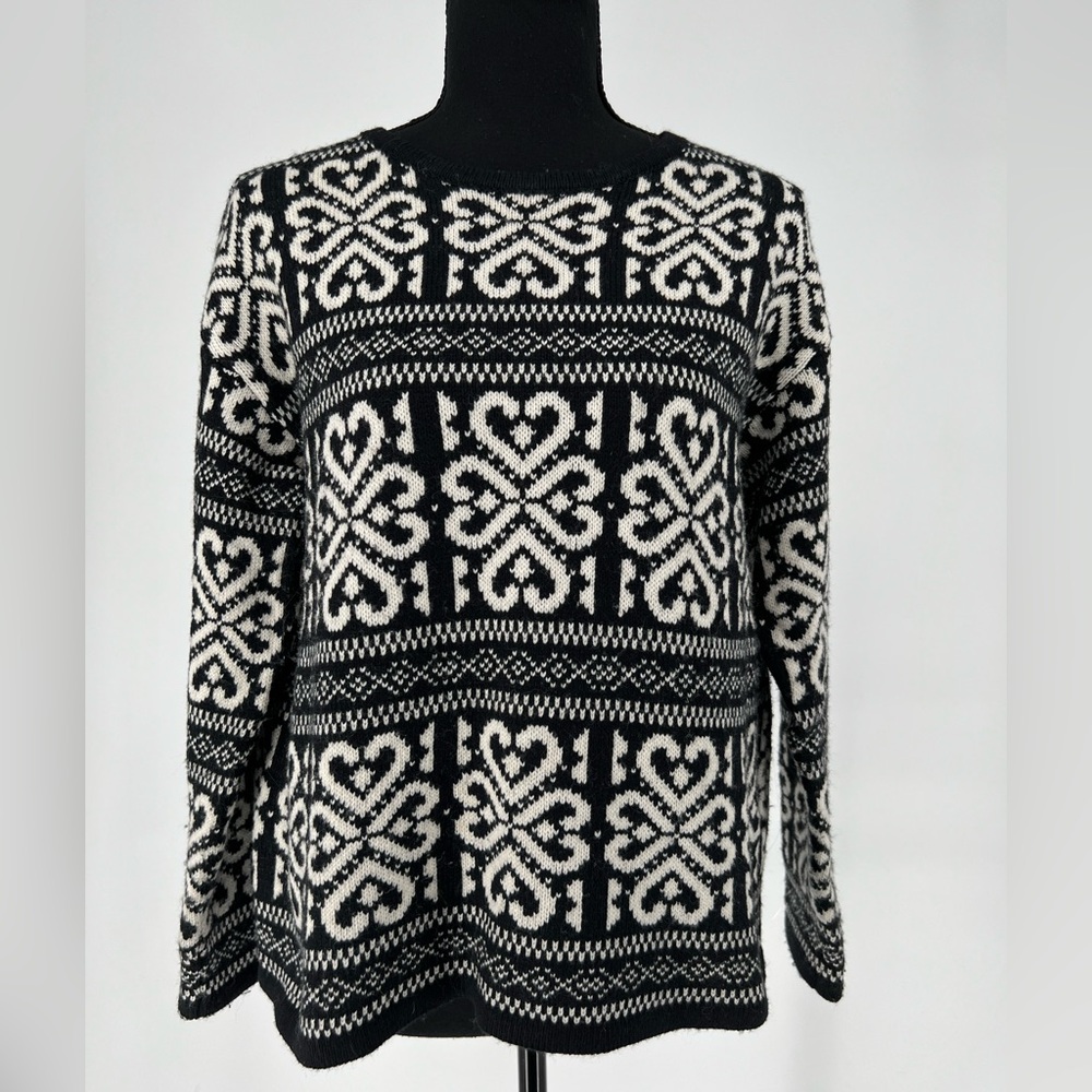 J. JILL BLACK‎ AND WHITE SOFT CREWNECK PULLOVER SWEATER